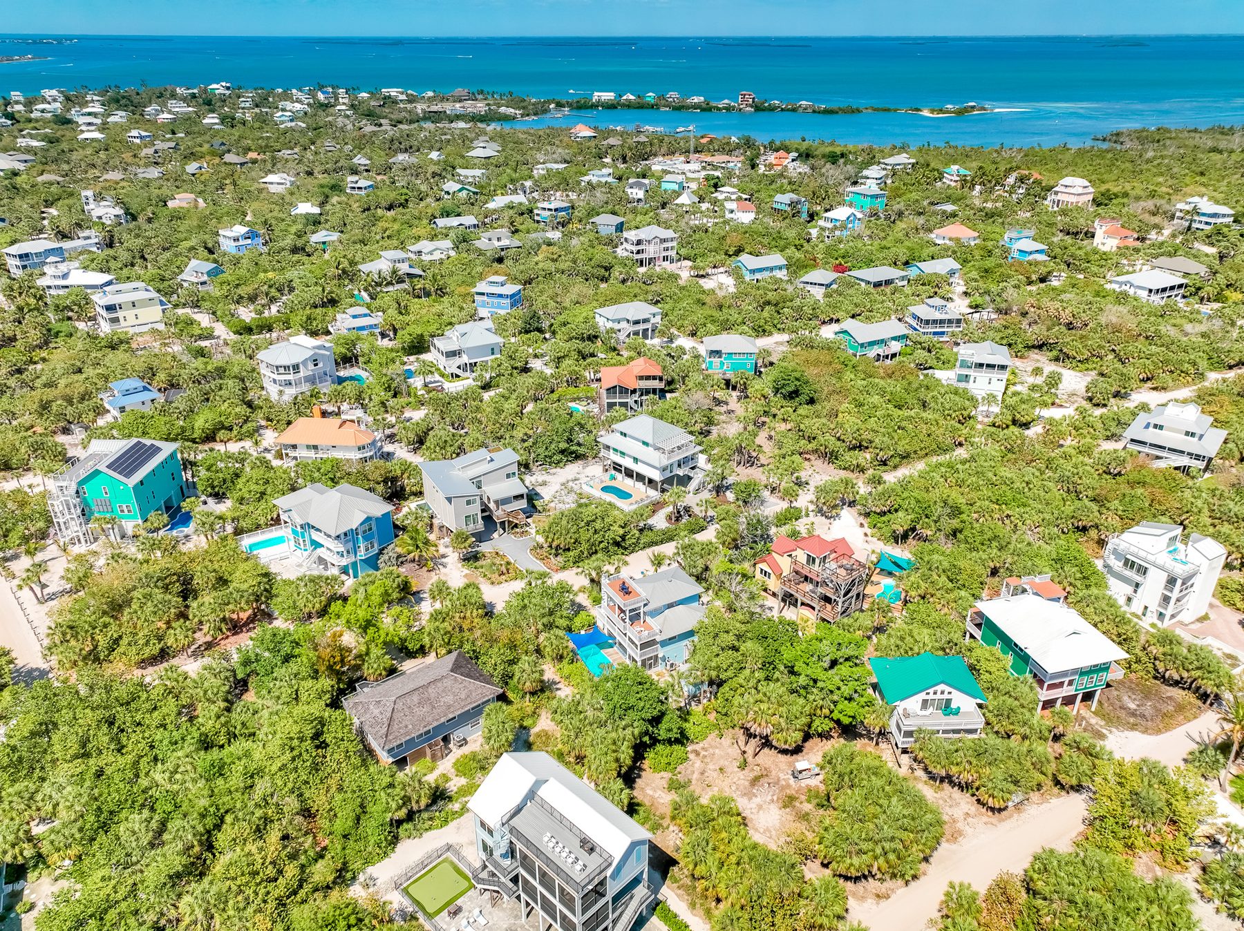 Wide island aerial